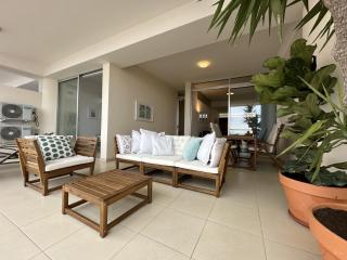 Amazing Sea and Marina View City Center 2BDR Flat - Larnaca - 4