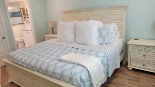 105 - First floor steps away from the pool - New Smyrna Beach - 1