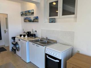 Seafront Studio Apartment "Villa Laura" - Korčula - 3