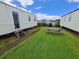 3 Bedroom Deluxe Caravan at Haven Devon Cliffs - 8
