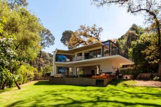 Casa con amplia terraza y jacuzzi en Avándaro - Valle de Bravo - 9