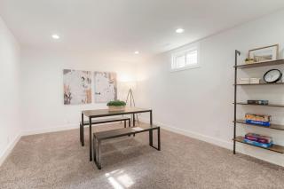 5-Bedrooms! Stylish and Modern Home, Pets Welcome! - 5