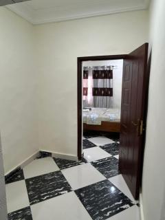 Lamzo's Apartments - 5