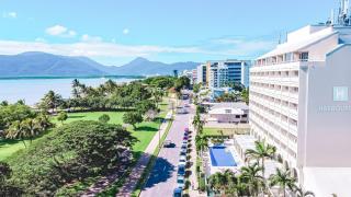 Cairns Harbourside Hotel - Cairns - 0