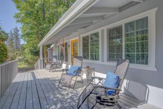 Cheerful 1-Bedroom Lake Cottage - Lakehead - 2