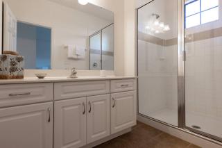 NearTheParks - 5BR Family Villa with Saltwater Pool near Disney - Davenport - 3