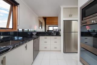 TJ's Tree House with Ocean Views - Cape Schanck - 3