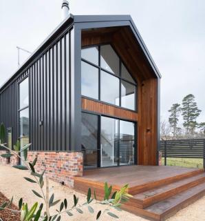 Koze Haus - Blissful Barn by the River - Hillwood - 5
