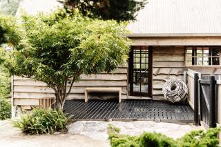 SABI Award Winning Designer Cabin - Binalong Bay - 7