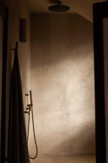 SABI Award Winning Designer Cabin - Binalong Bay - 9