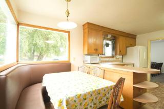 Large 5BR2BA Home with Fenced Yard - Dyer House - 2