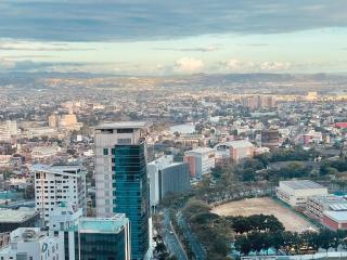 Uptown Parksuites BGC - 3
