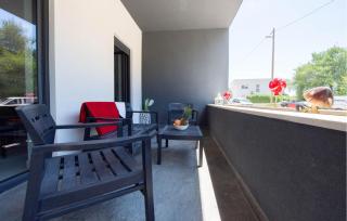 Nice Apartment In Kastel Kambelovac - Kaštela (Castelli) - 9