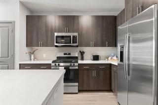 Cozysuites PHX RORO Gym, Pool, Pets, Parking! #10 - Phoenix - 2