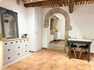 Studio 40m2 au cœur du village - Cornillon-Confoux - 2