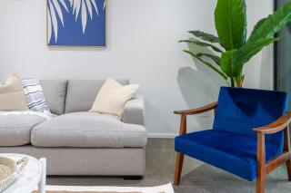 Greek Island Inspired 2 Bed room 1 Bath Townhouse - 5
