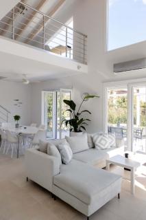 A Homes Greece - Modern Villa with Private Garden Near the Beach - 1