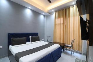 Twamev couple Friendly Rajouri garden by The Arrow - 1