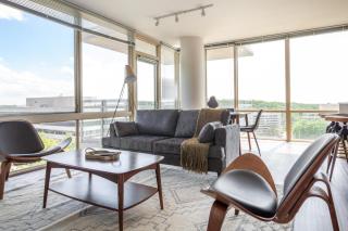 Tysons Corner 2br w pool pet salon wd WDC-816 - - 0