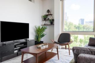 Tysons Corner 2br w pool pet salon wd WDC-816 - - 9