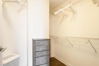 Tysons Corner 2br w pool pet salon wd WDC-816 - - 1