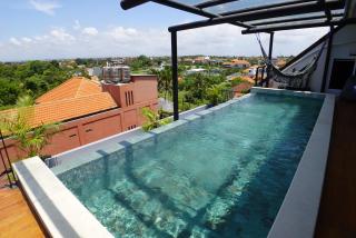 Beautiful Penthouse w/ incredible views, pool, & cinema room! - Canggu - 2