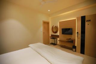 Hotel 16 - New Delhi - 4
