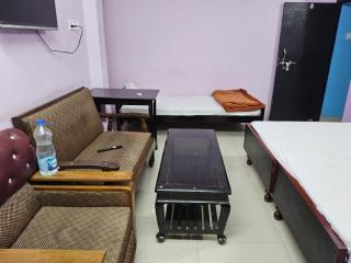 Hotel Sarvapriya - Chopan - 2