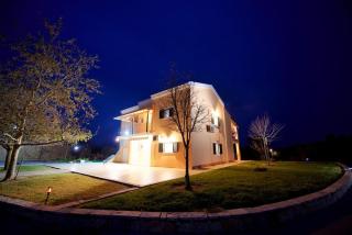 House of Roses - Perivolion - 4
