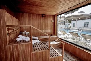 Rouge International Resort - 4