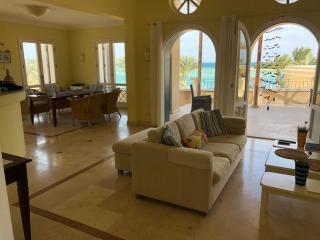 3-bedroom Bungalow - 4