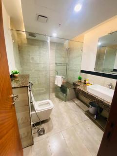 Gold Crest Luxury Apartment - Lahore - 4