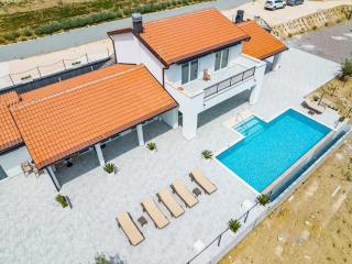 Villa Bella Draguc - Korelići - 1