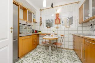Vintage Apartment Sengera Cichego with 3 Bedrooms by Noclegi Renters - Varsavia - 5