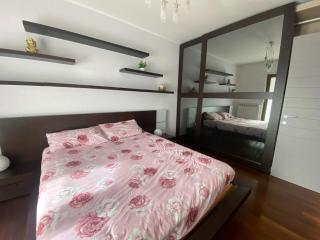 Red House - 6