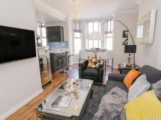 MidTown - Manhattan House - Llandudno - 1