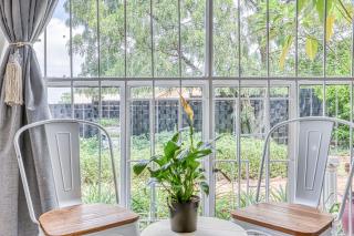 Chic Midtown Studio-1 Bed-solar-pool-fibre-samrand - Centurion - 2