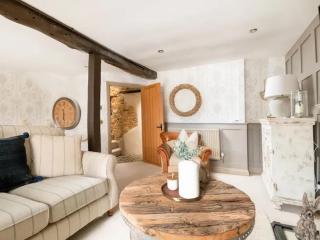 Howman House - 7
