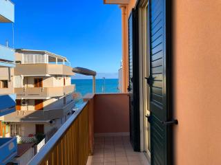 Giovinazzo e il mare - Giovinazzo - 1