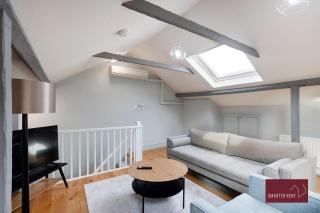 Weybridge - Refurbished Two Bedroom House - Weybridge - 4
