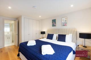 Weybridge - Refurbished Two Bedroom House - Weybridge - 3