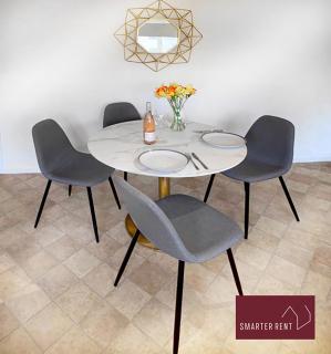 Wokingham - 2 Bedroom Maisonette - With Parking - Wokingham - 2