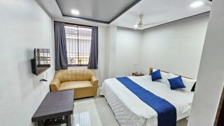 HOTEL HARE KRISHNA - - 1