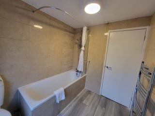 Central 5BR Retreat - Walk to Tube, Explore London - Londen - 5