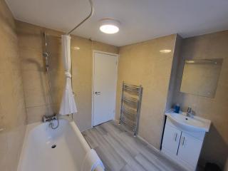 Central 5BR Retreat - Walk to Tube, Explore London - Londen - 4