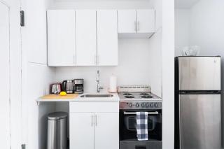 444-4F Newly renovated 1BR in Midtown West - New York - 9