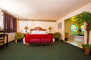 Village Inn & Suites Marysville - 2