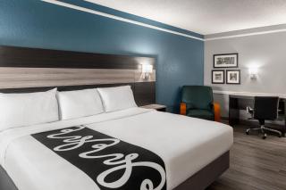 La Quinta Inn by Wyndham Victoria - Victoria - 7