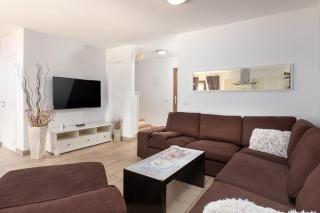 Beautiful Villa Casa Noemi with pool in Porec - 2