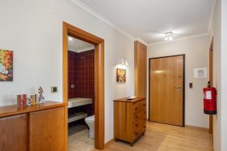 Spacious 2BR apartment with free parking in Lisbon by Soulplaces - Lissabon - 5